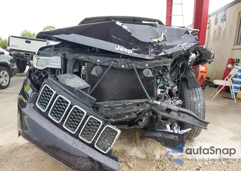 2019 Jeep Grand Cherokee Limited 4X2 из США, поврежденный, VIN 1C4RJEBG5KC630237